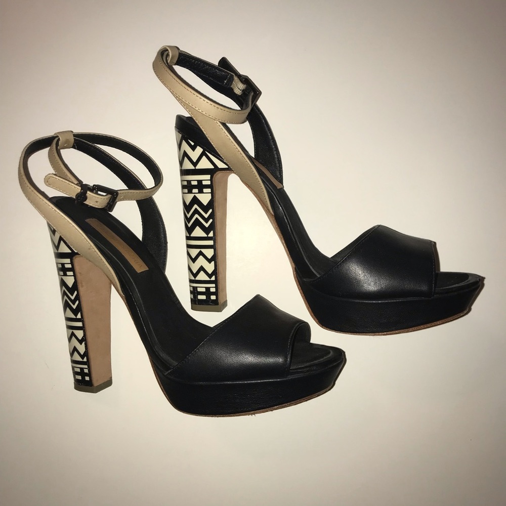 BCBGMAXAZRIA Black Leather Chevron Platform Heels